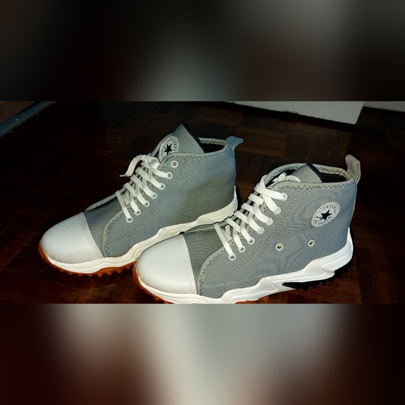 Other - New sneakers shoes size 9